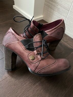 Atrai Wine Merlot Leather Ankle Boots Women’s Size 39 or 8